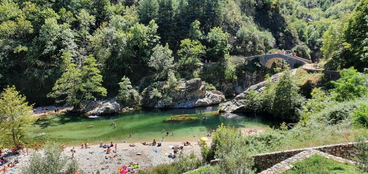La Grange - Chez Gisi - Fuer Naturliebhaber, Abenteurer Und Geniesser Rocles (Ardeche) Exterior foto